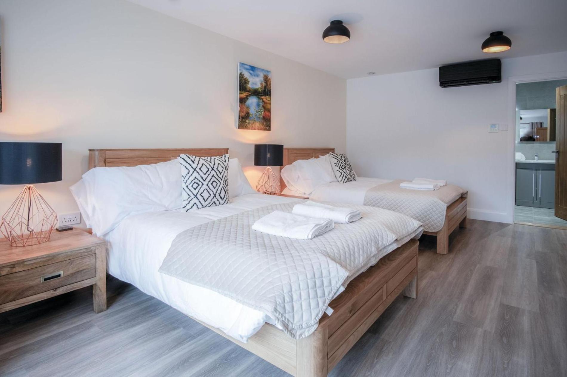 Suite 3 - Sleeping Giant Hotel - Pen Y Cae Inn เบรคอน ภายนอก รูปภาพ